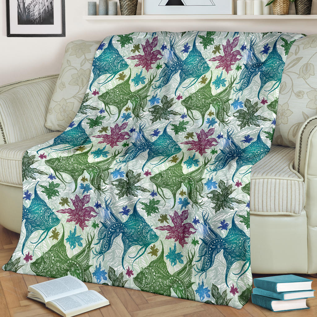 Angelfish Tribal Pattern Print Design 01 Premium Blanket