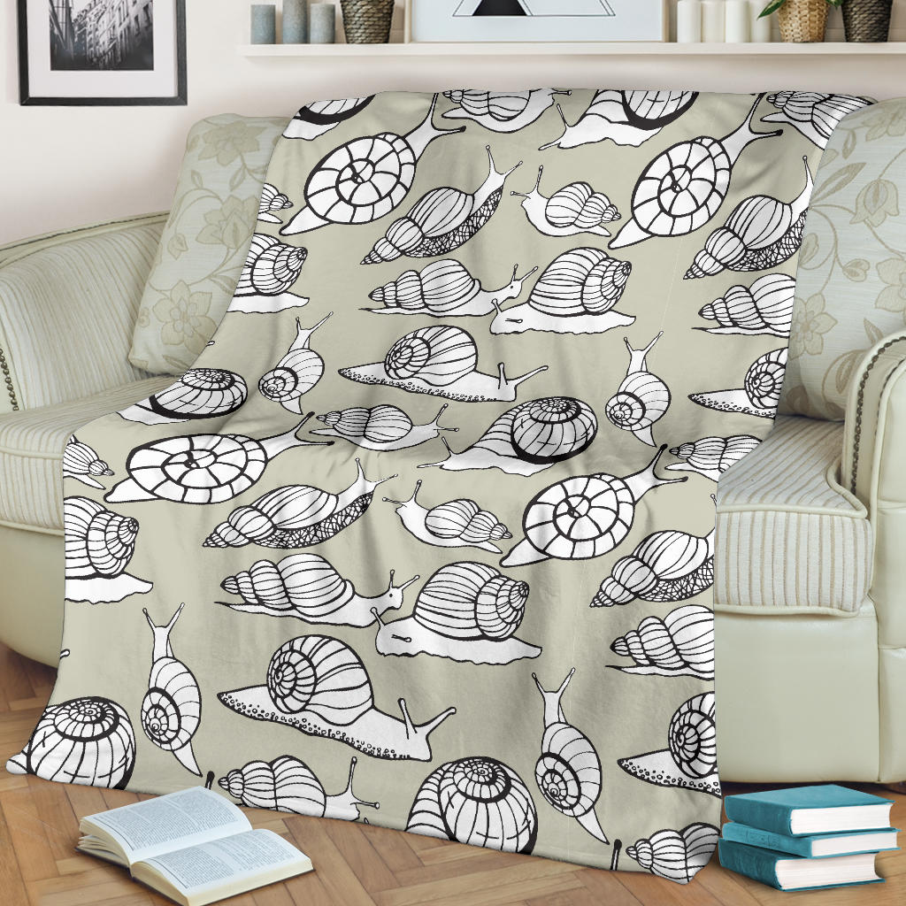 Snail Pattern Print Design 03 Premium Blanket