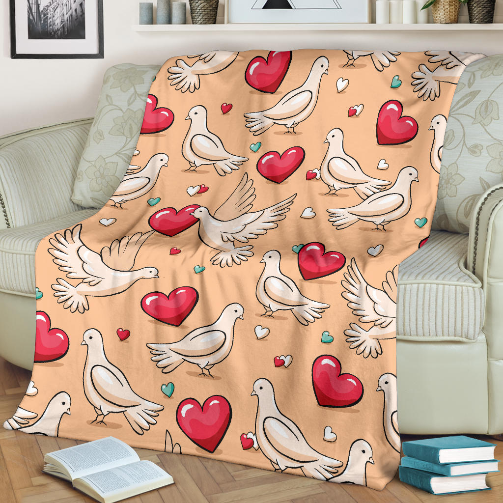 Pigeon Heart Pattern Print Design 04 Premium Blanket