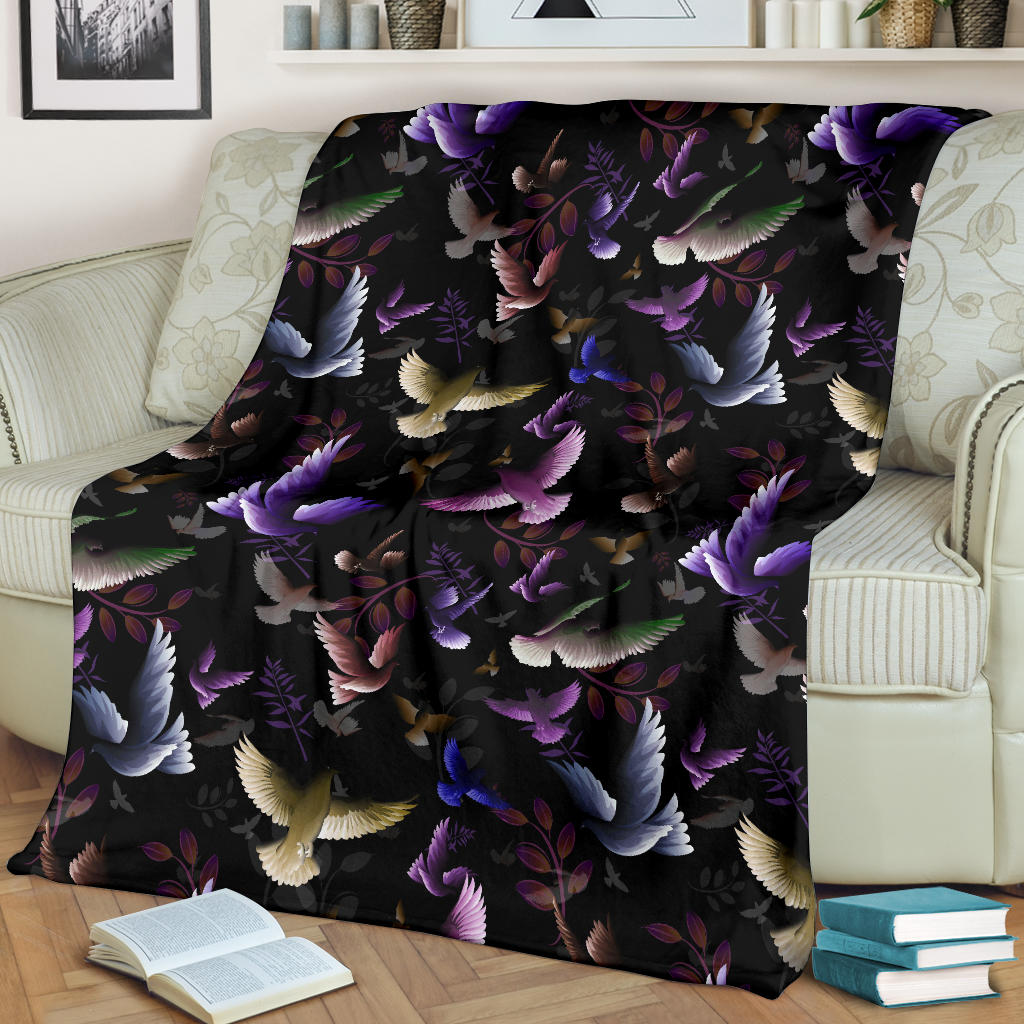 Pigeon Pattern Print Design 01 Premium Blanket