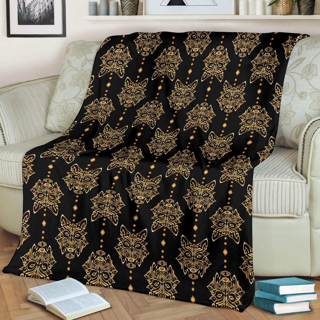 Aztec Wolf Pattern Print Design 04 Premium Blanket
