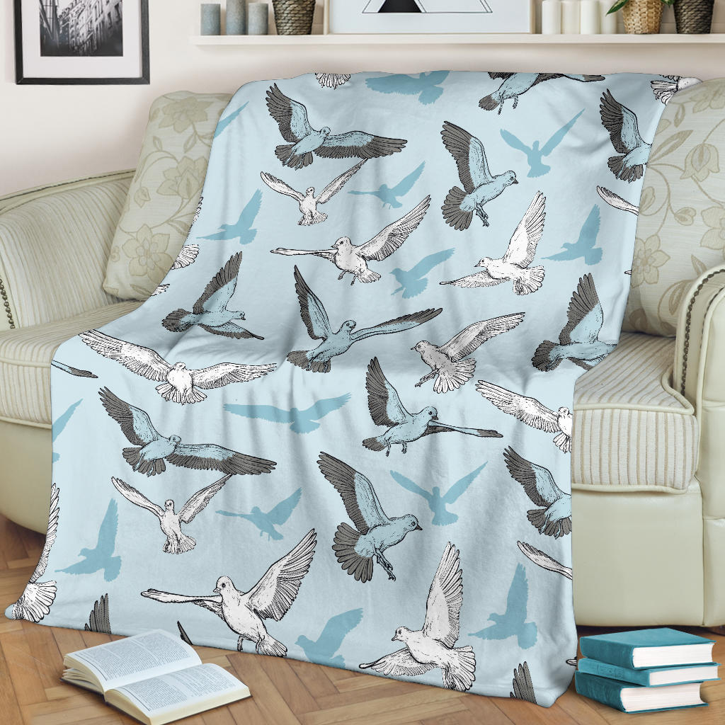 Pigeon Pattern Print Design 03 Premium Blanket