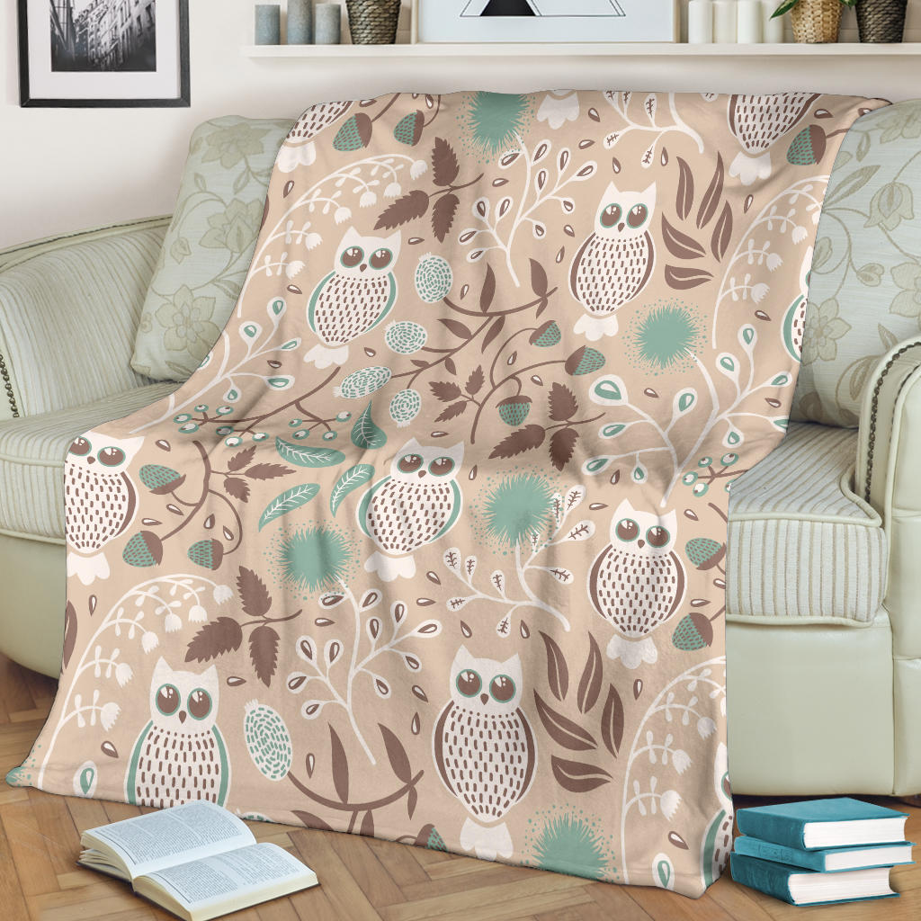 Owl Pattern Print Design A02 Premium Blanket