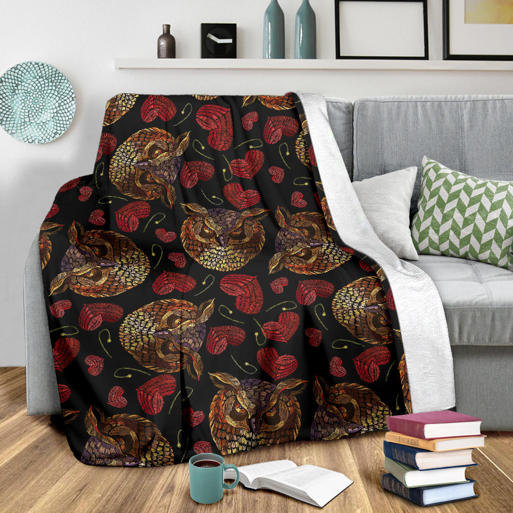 Owl Pattern Print Design A08 Premium Blanket