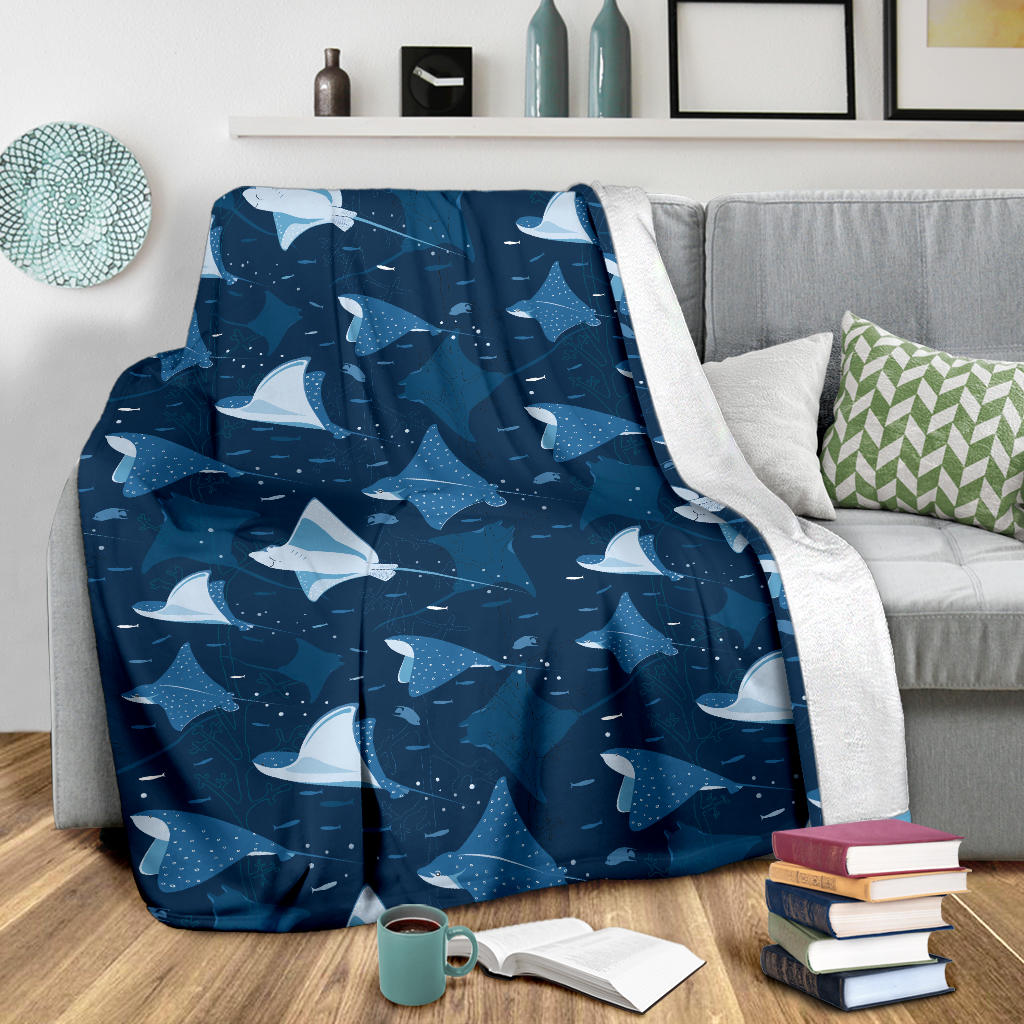 Manta Ray Pattern Print Design 02 Premium Blanket