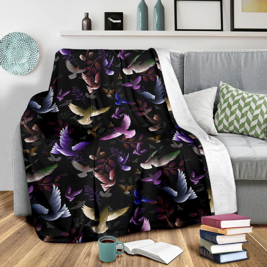 Pigeon Pattern Print Design 01 Premium Blanket