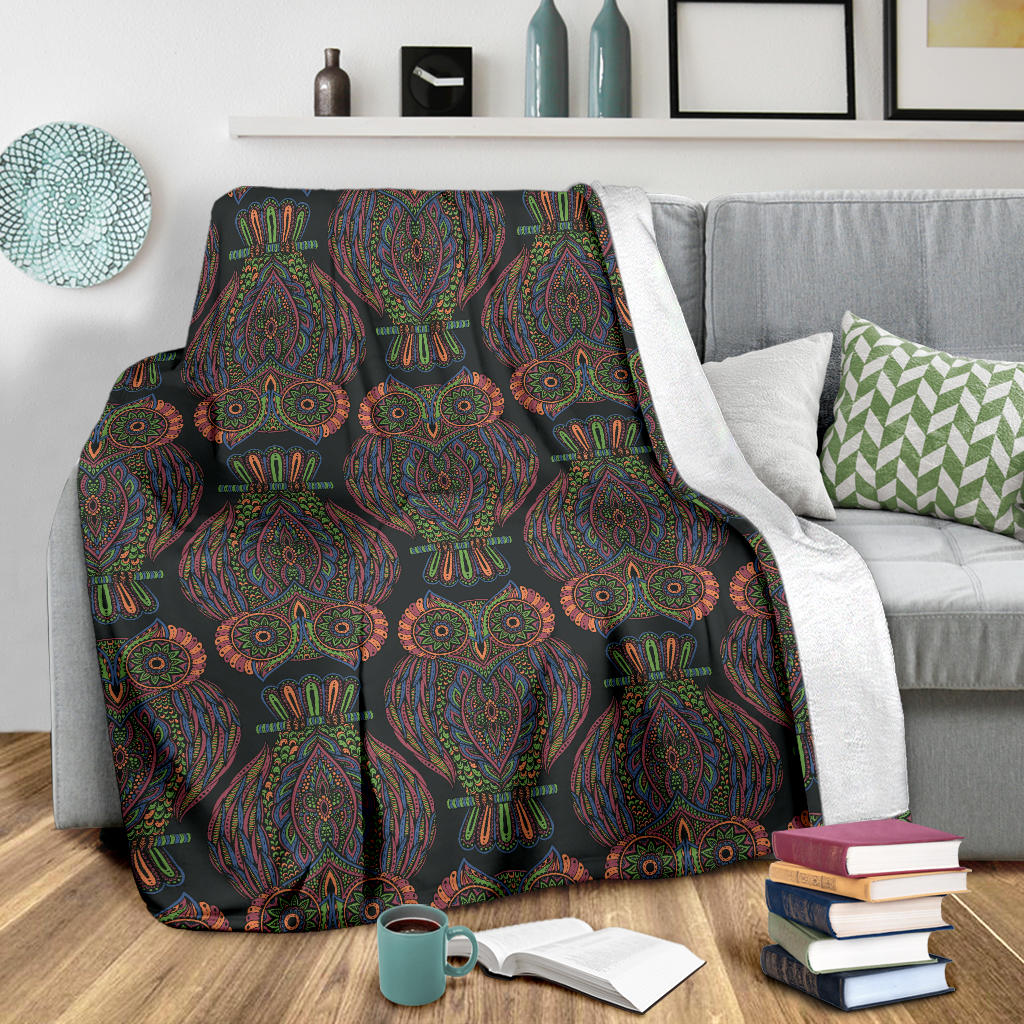 Owl Pattern Print Design A05 Premium Blanket