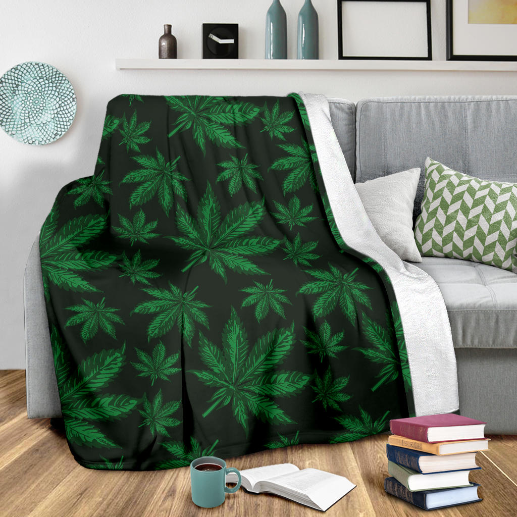 Pot Leaf Pattern Print Design A04 Premium Blanket