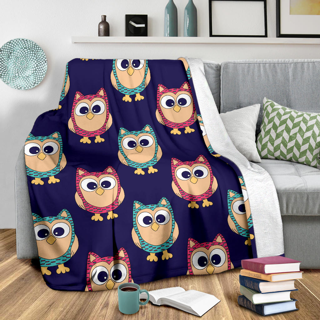 Owl Pattern Print Design A06 Premium Blanket