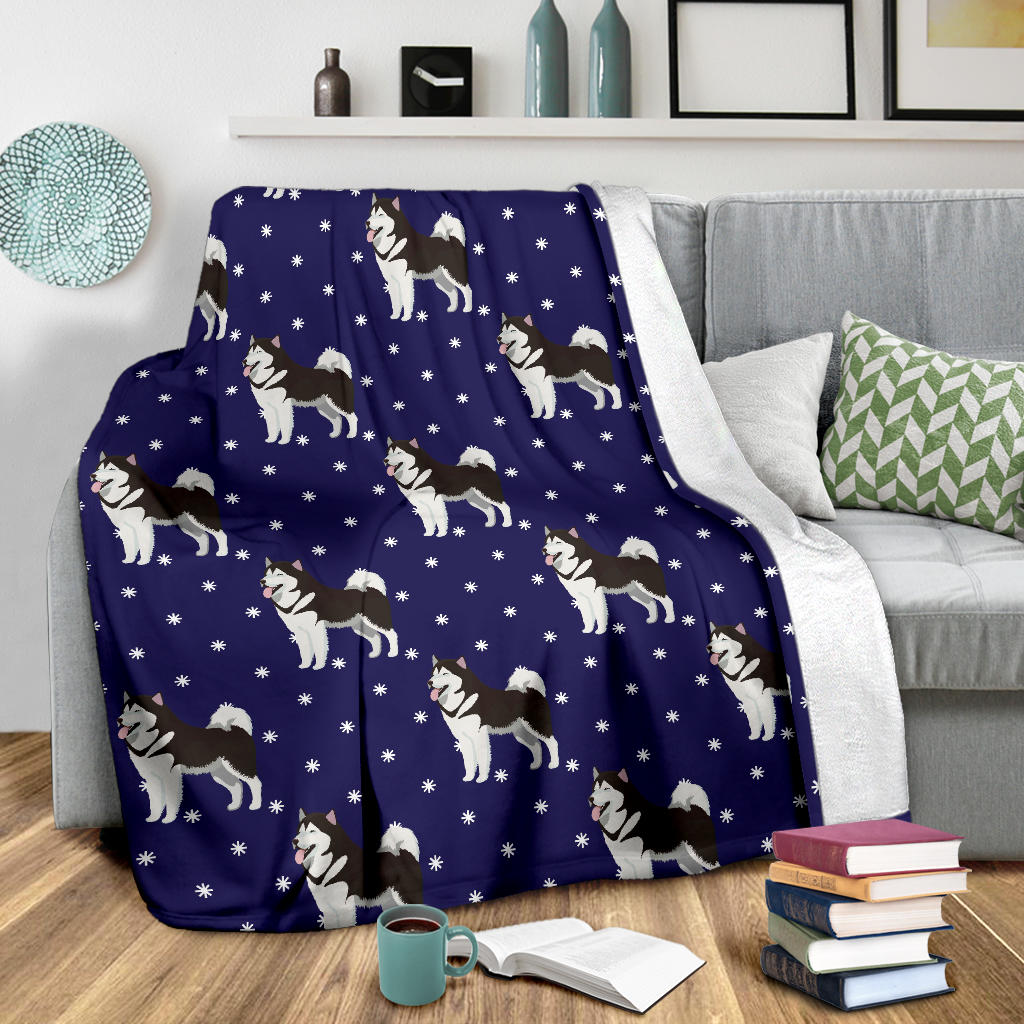 Alaskan Malamute Pattern Print Design 04 Premium Blanket