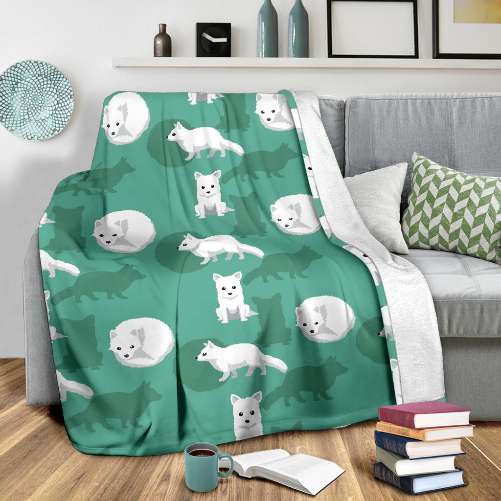 Arctic Fox Pattern Print Design Premium Blanket