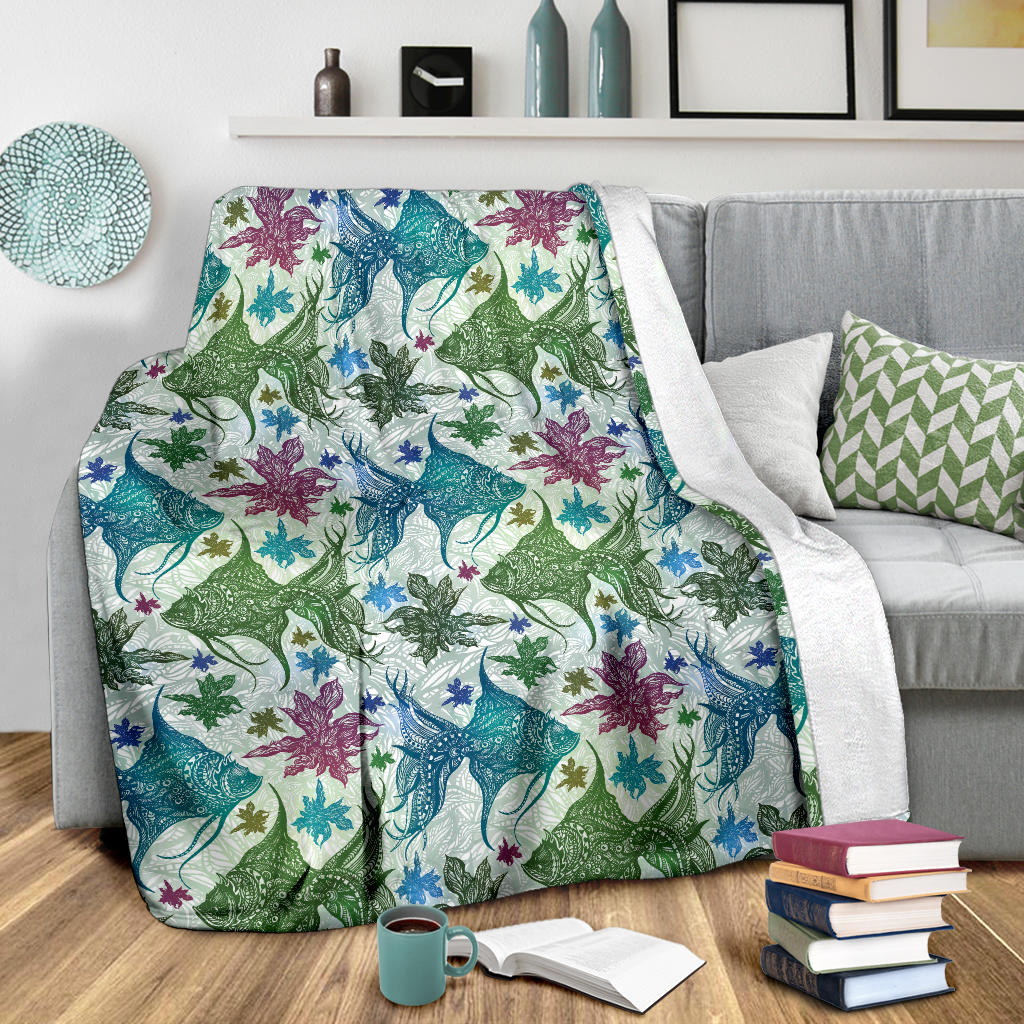 Angelfish Tribal Pattern Print Design 01 Premium Blanket