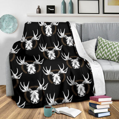 Moose Pattern Print Design 02 Premium Blanket