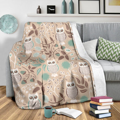 Owl Pattern Print Design A02 Premium Blanket