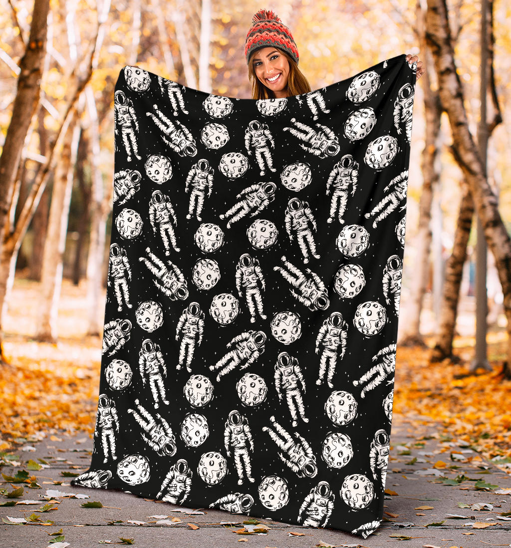 Astronaut Pattern Print Design 03 Premium Blanket