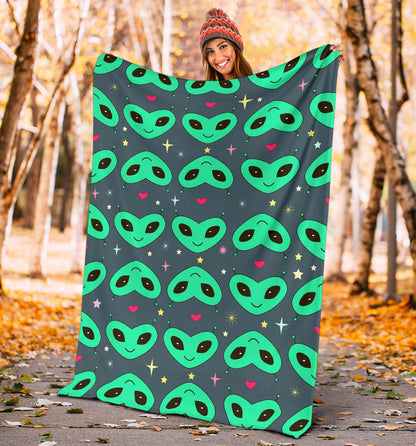 Alien Head Heart Pattern Print Design 03 Premium Blanket