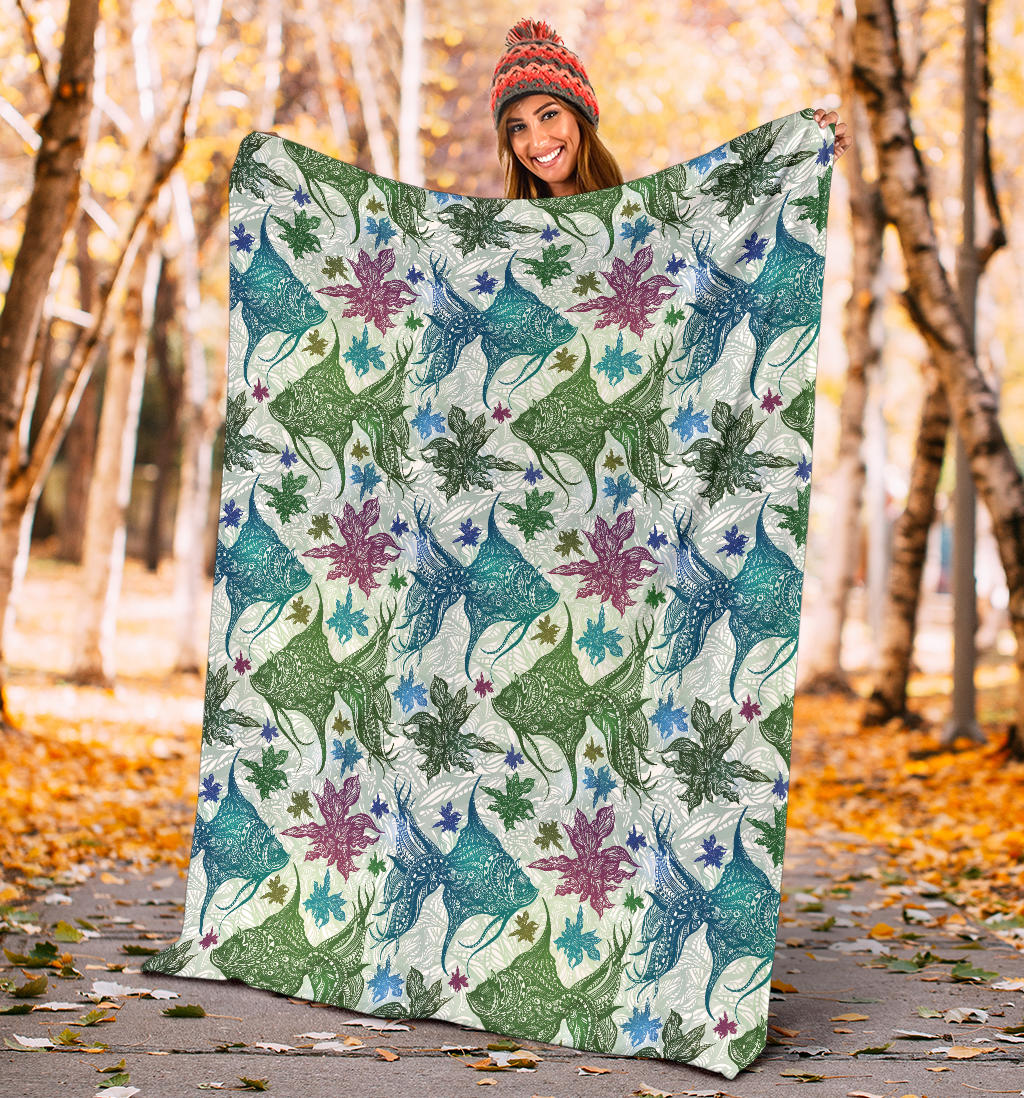Angelfish Tribal Pattern Print Design 01 Premium Blanket