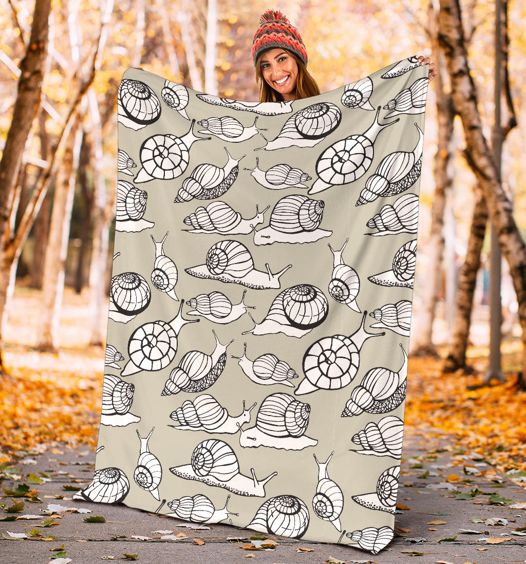 Snail Pattern Print Design 03 Premium Blanket