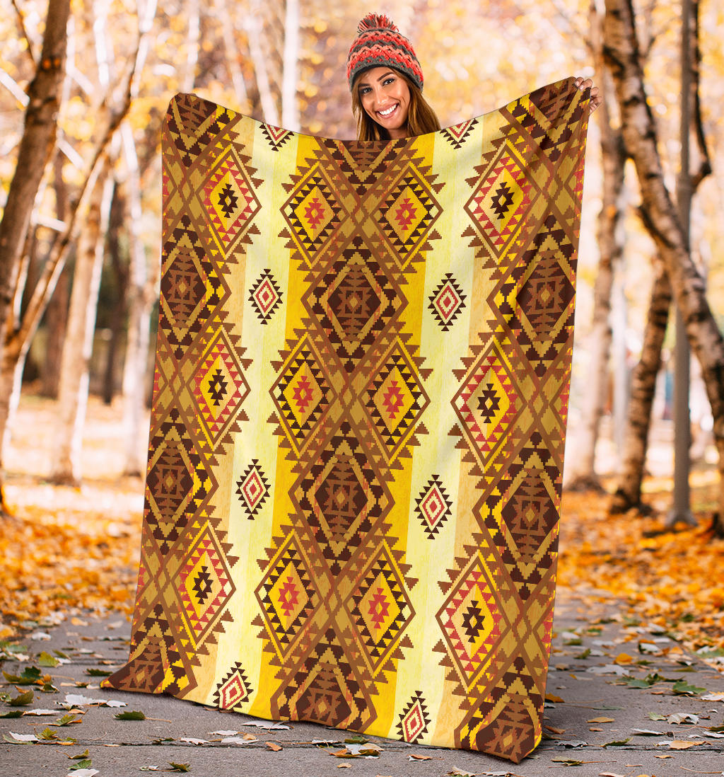 Native Pattern Print Design A09 Premium Blanket