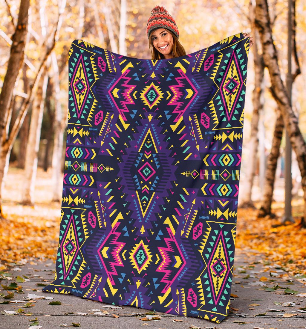 Aztec Pattern Print Design 07 Premium Blanket
