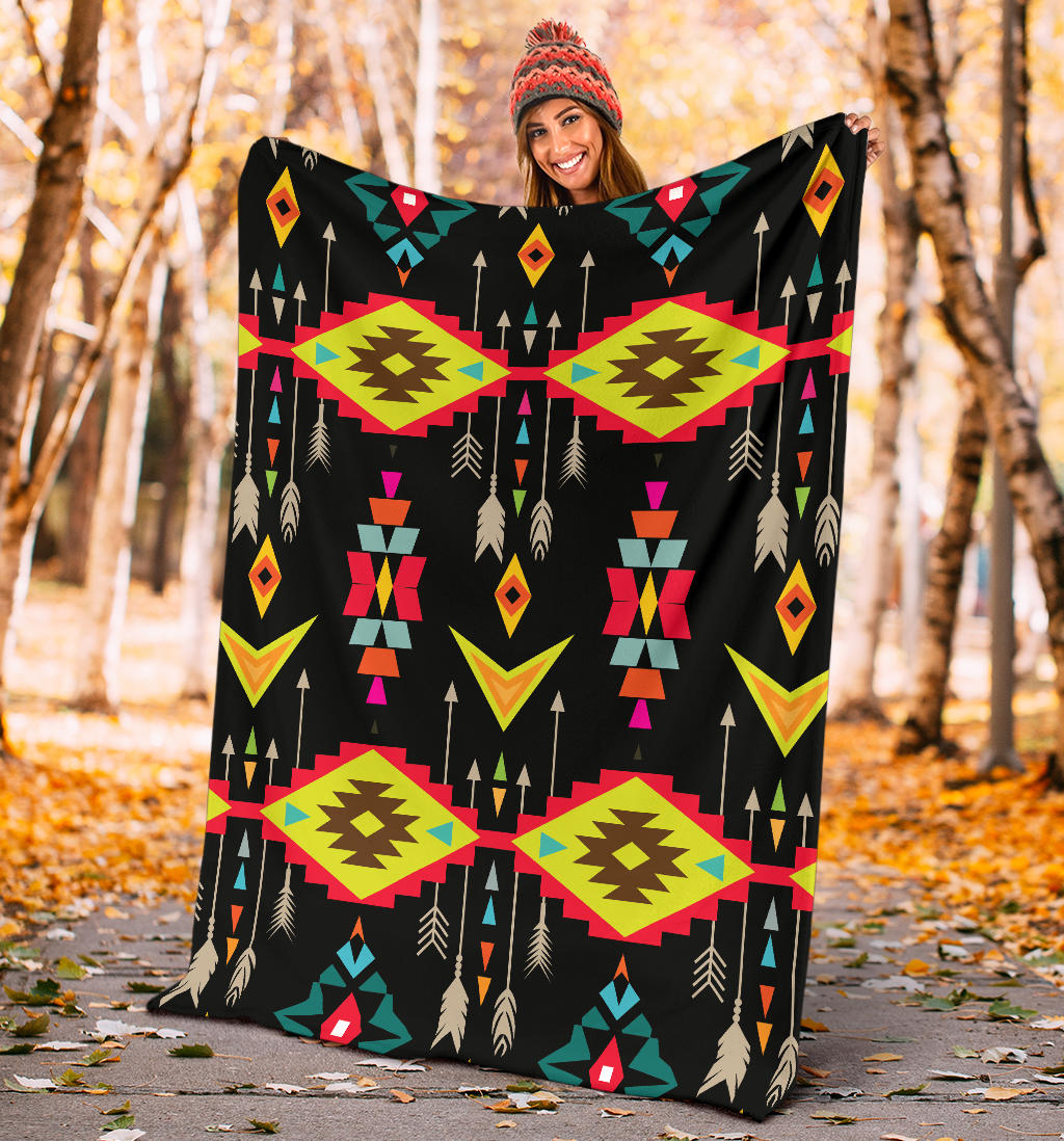Native Pattern Print Design A05 Premium Blanket