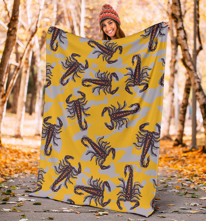 Scorpion Pattern Print Design 01 Premium Blanket