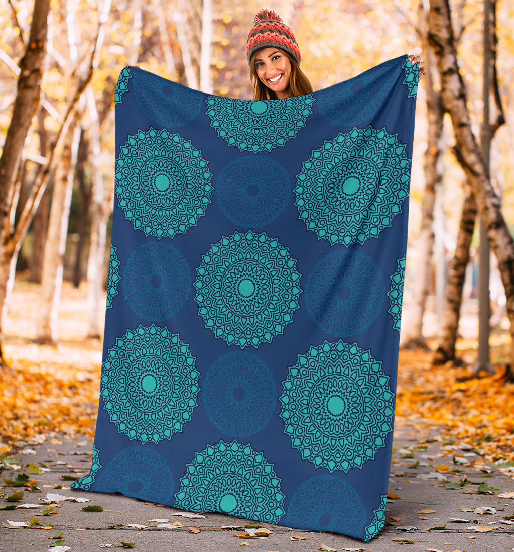 Medallion Pattern Print Design 04 Premium Blanket