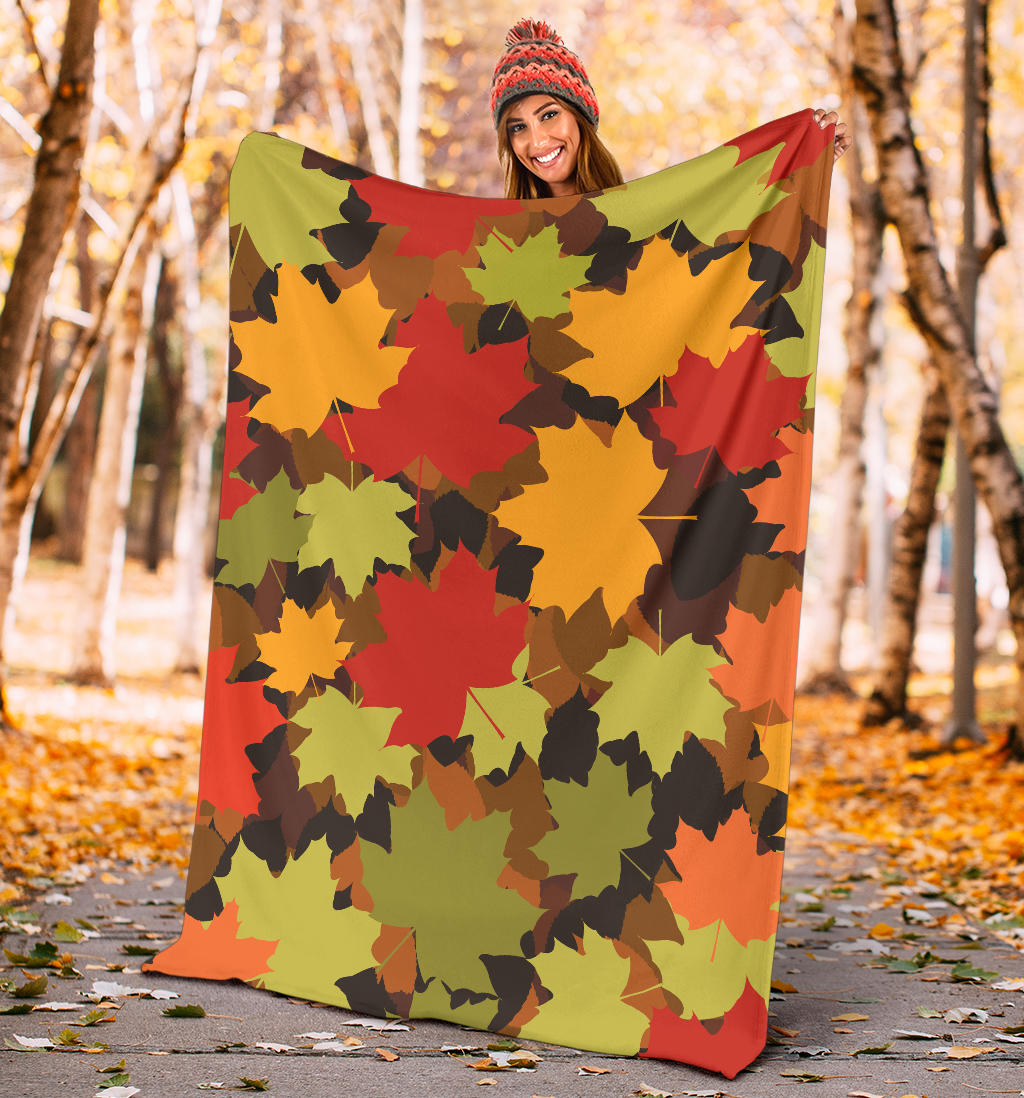 Maple Leaf Pattern Print Design 05 Premium Blanket