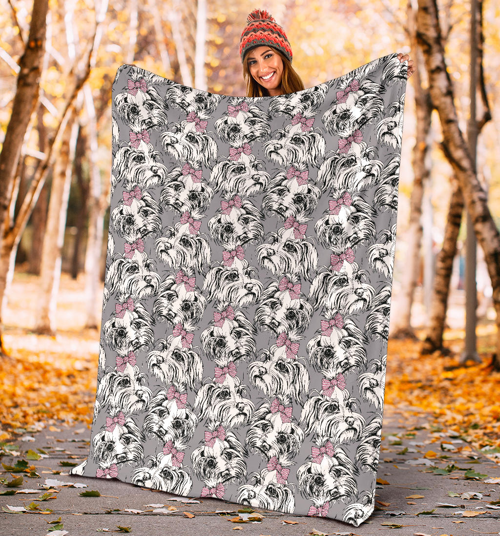 Maltese Pattern Print Design 01 Premium Blanket
