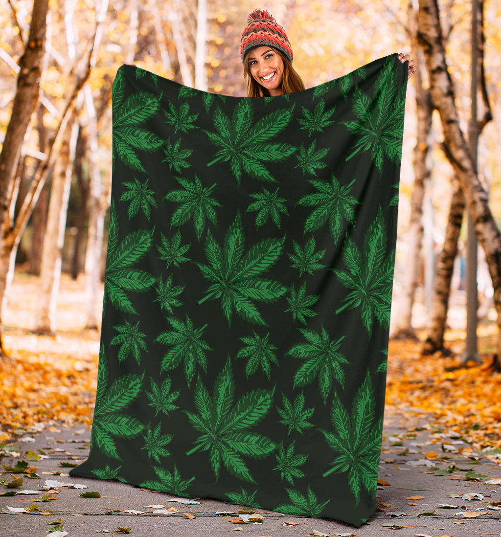 Pot Leaf Pattern Print Design A04 Premium Blanket