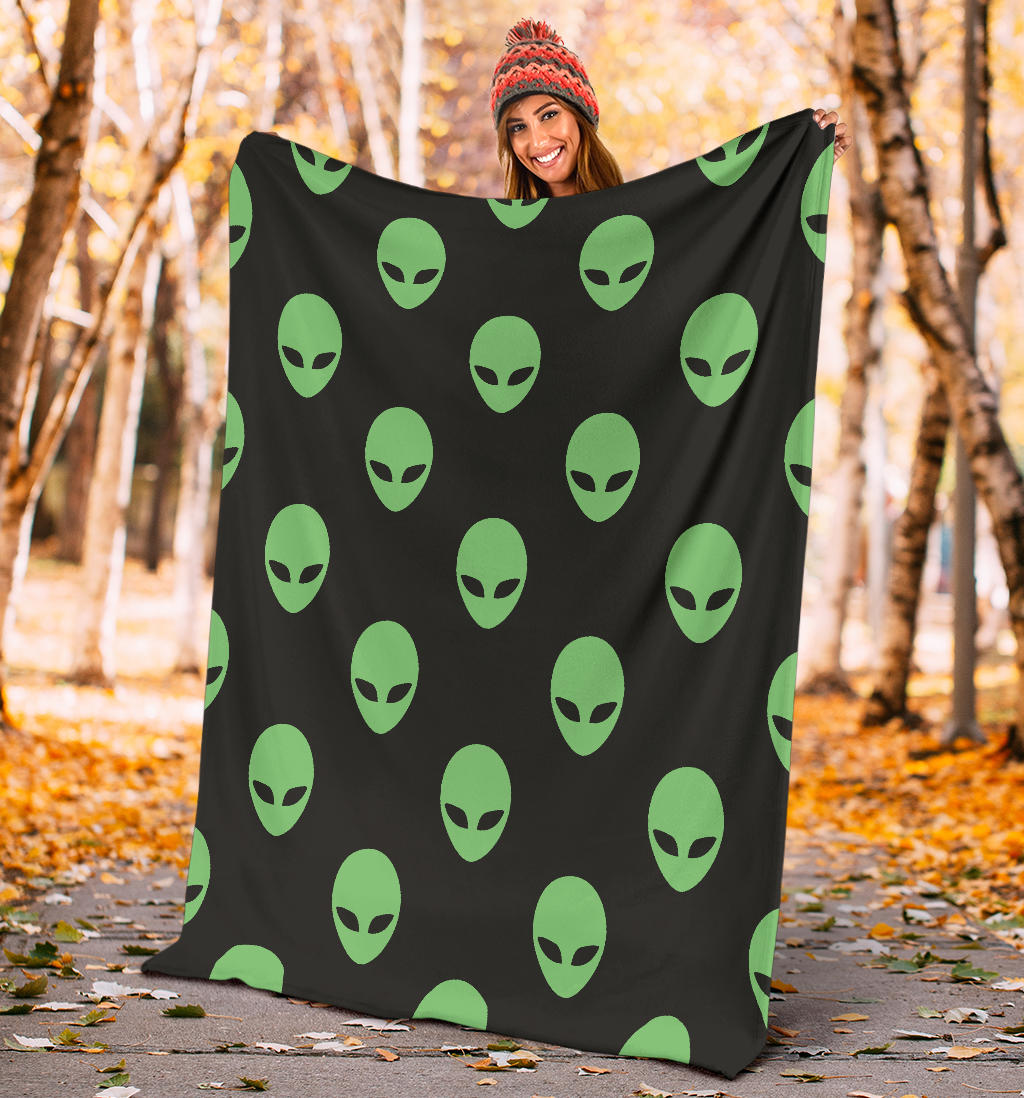Alien Green Neon Pattern Print Design 01 Premium Blanket