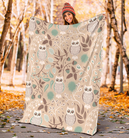 Owl Pattern Print Design A02 Premium Blanket
