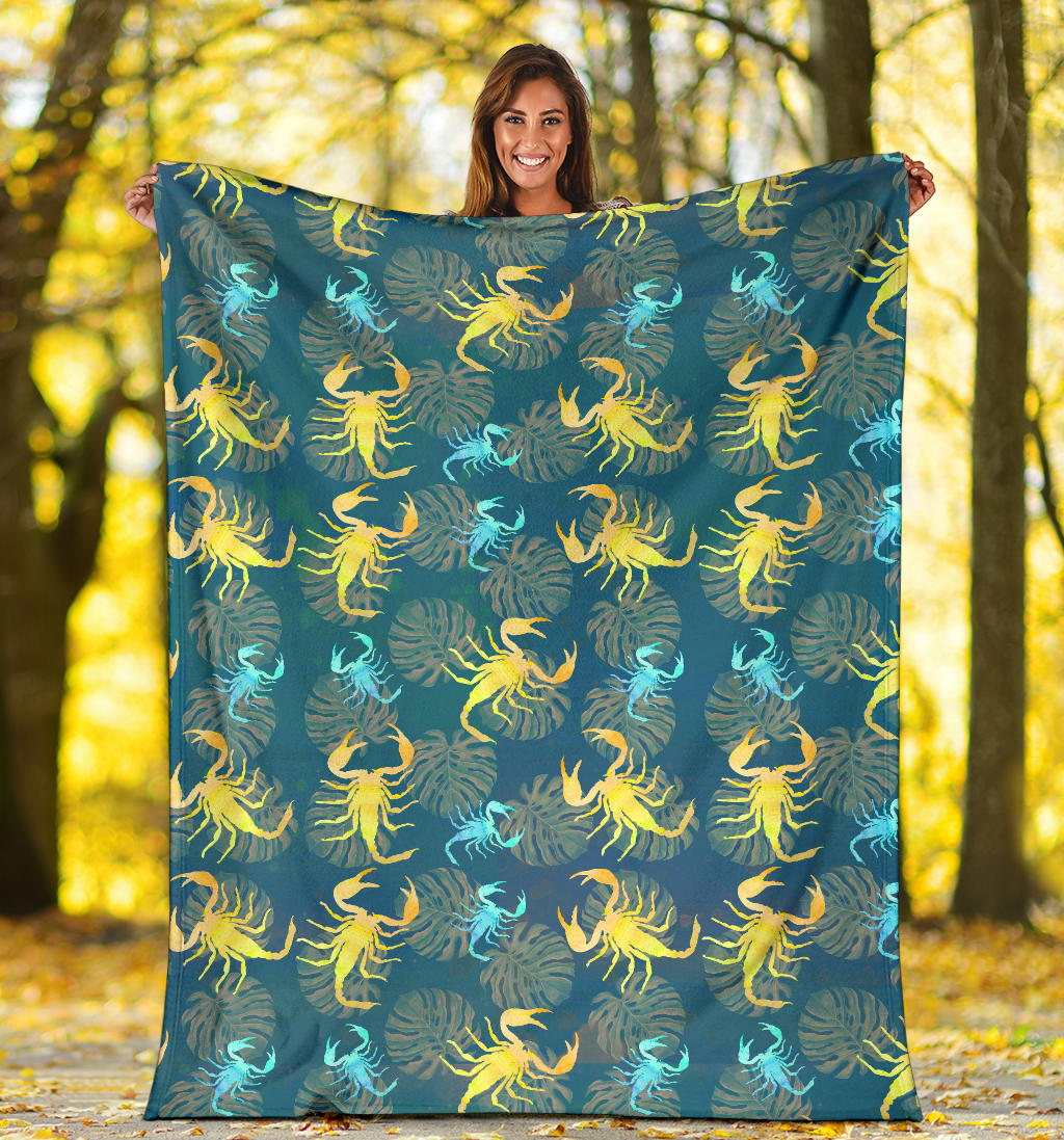 Scorpion Pattern Print Design 02 Premium Blanket