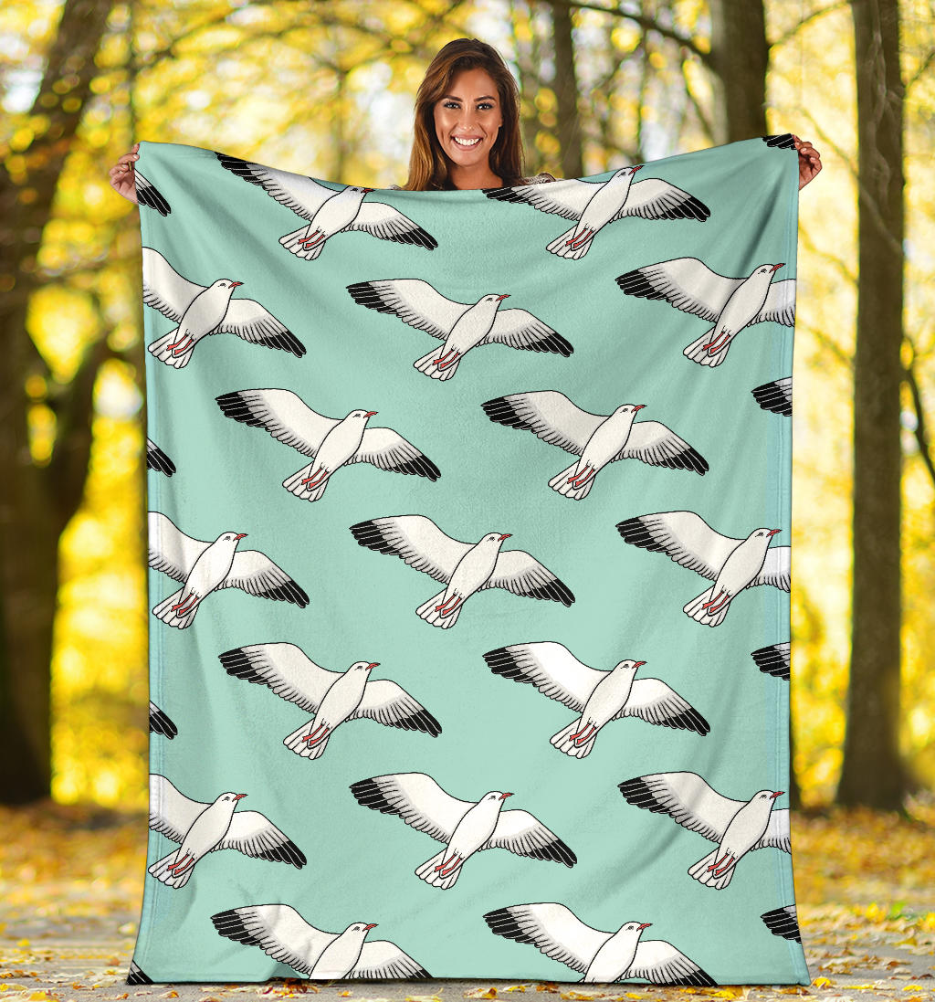 Pigeon Pattern Print Design 02 Premium Blanket