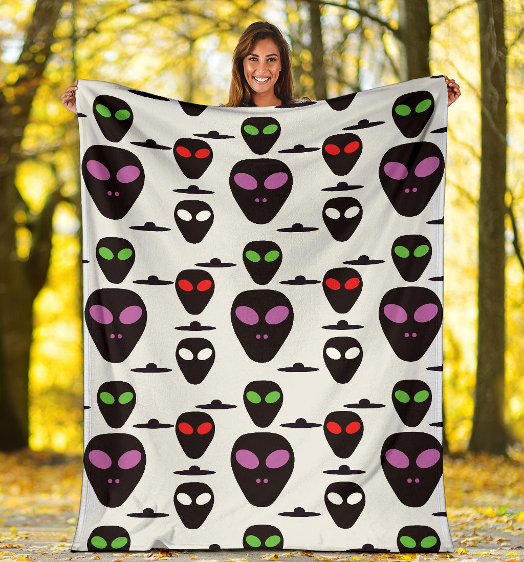 Alien Pattern Print Design 06 Premium Blanket