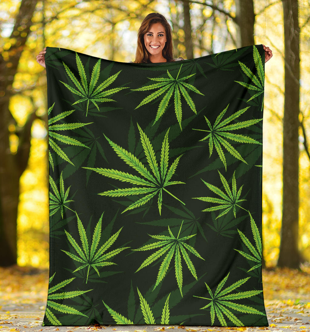 Pot Leaf Pattern Print Design A03 Premium Blanket