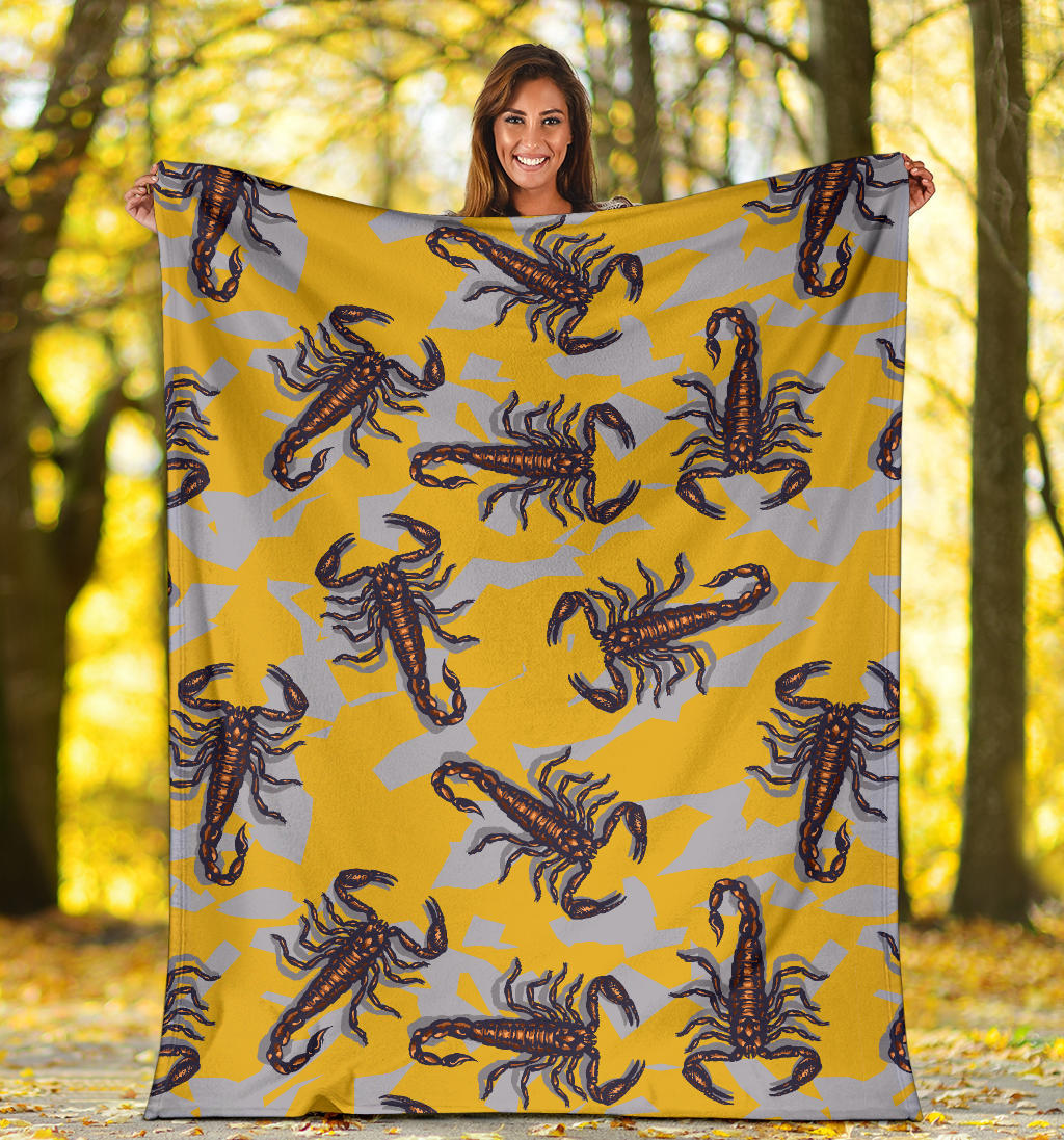Scorpion Pattern Print Design 01 Premium Blanket