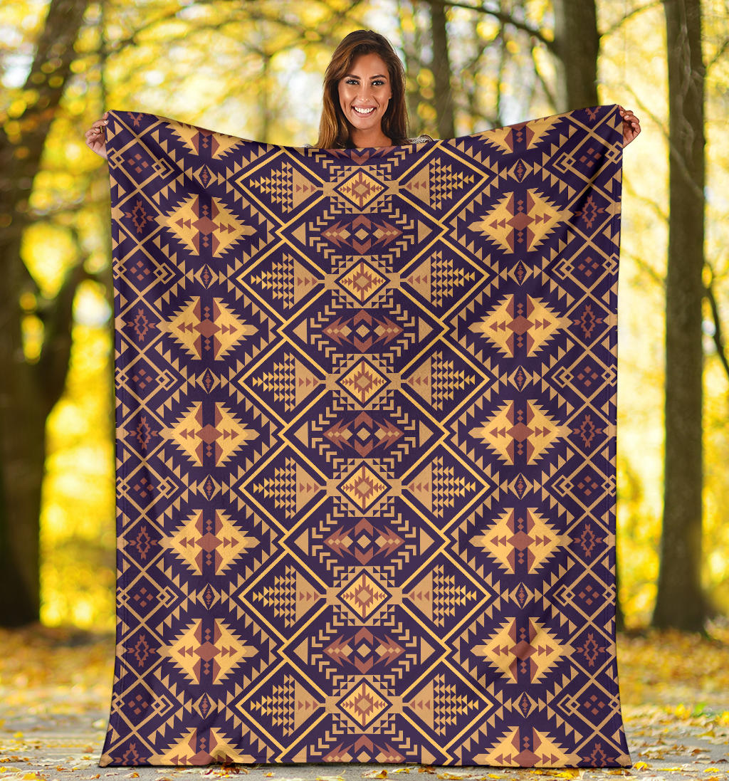 Aztec Pattern Print Design 09 Premium Blanket