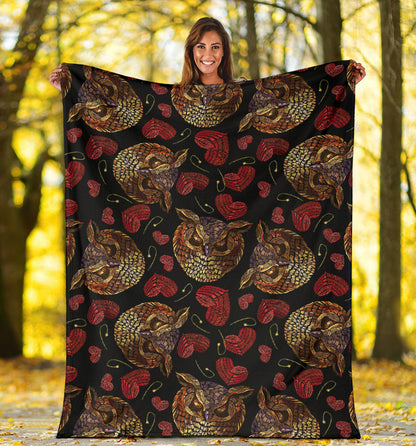 Owl Pattern Print Design A08 Premium Blanket