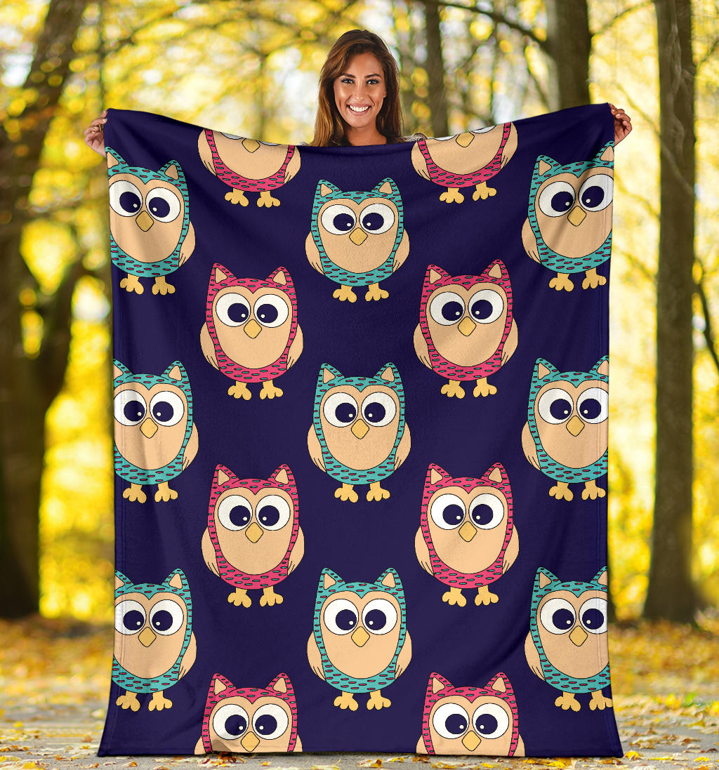 Owl Pattern Print Design A06 Premium Blanket