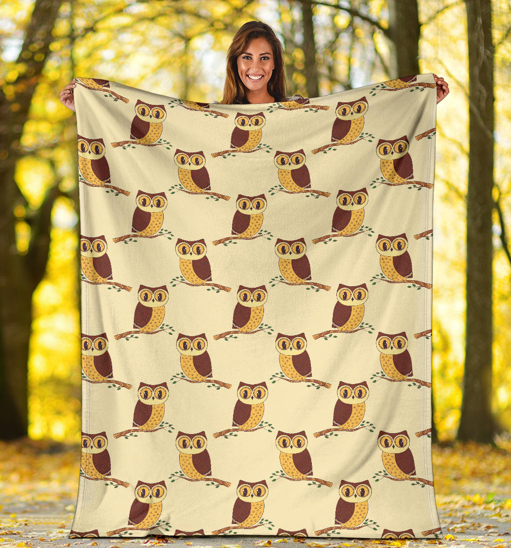 Owl Pattern Print Design A07 Premium Blanket