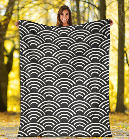 Scales Black White Pattern Print Design 03 Premium Blanket