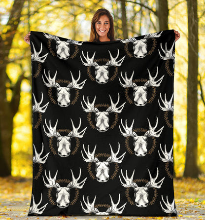 Moose Pattern Print Design 02 Premium Blanket