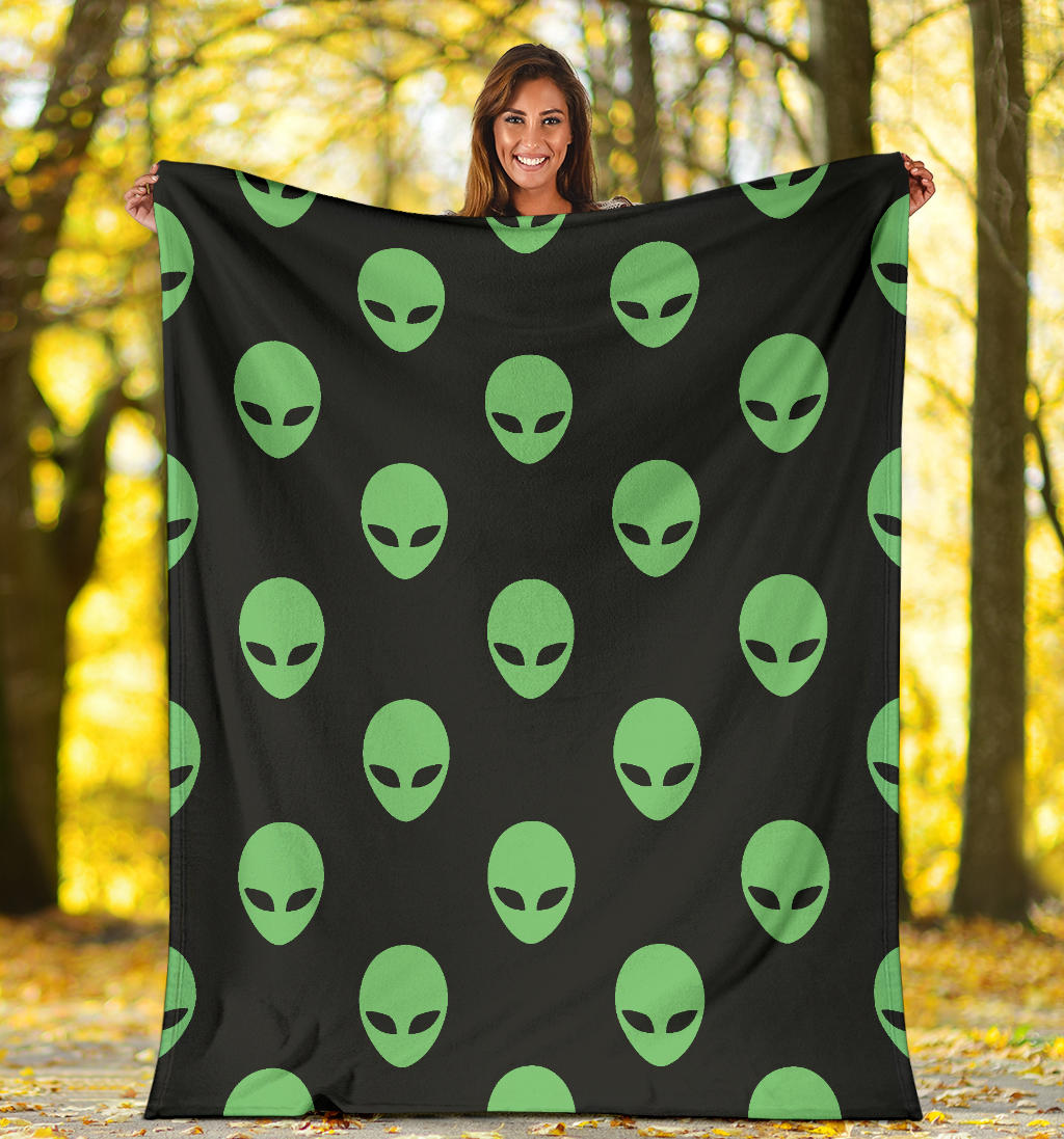 Alien Green Neon Pattern Print Design 01 Premium Blanket