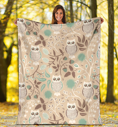 Owl Pattern Print Design A02 Premium Blanket