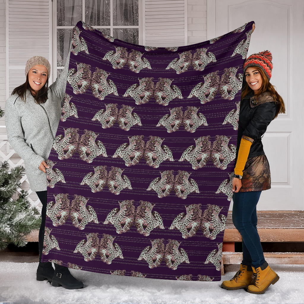 Leopard Pattern Print Design 01 Premium Blanket