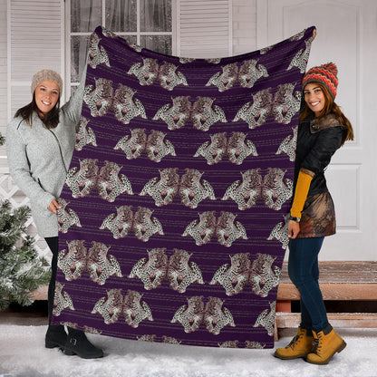 Leopard Pattern Print Design 01 Premium Blanket