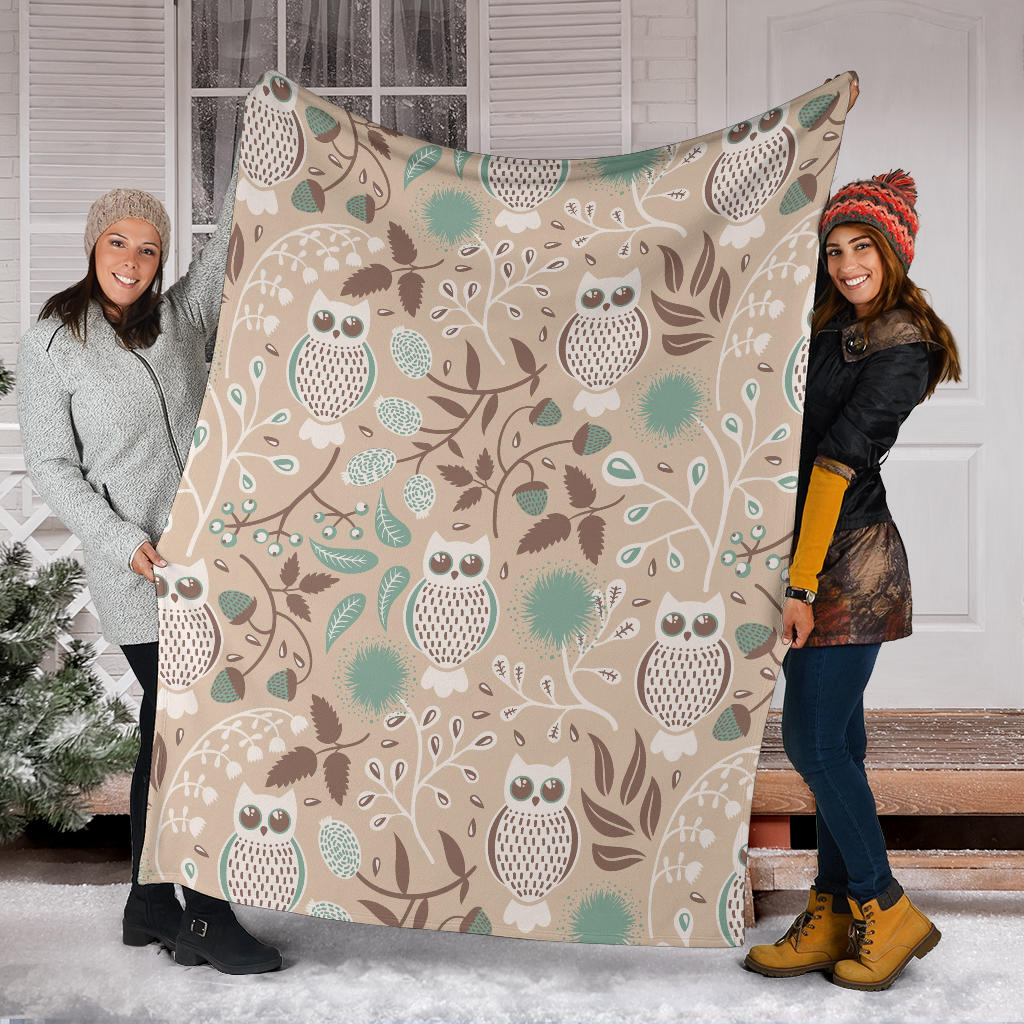 Owl Pattern Print Design A02 Premium Blanket