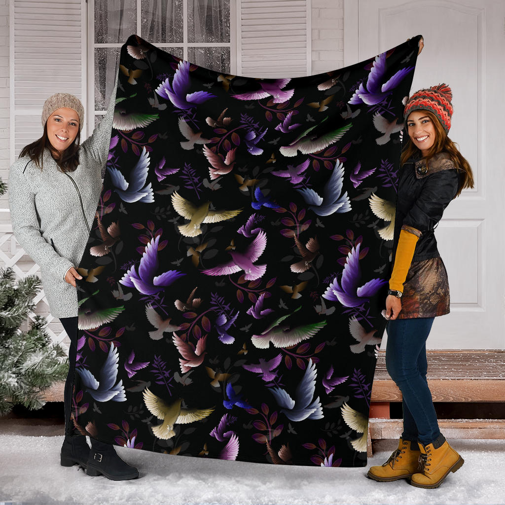 Pigeon Pattern Print Design 01 Premium Blanket