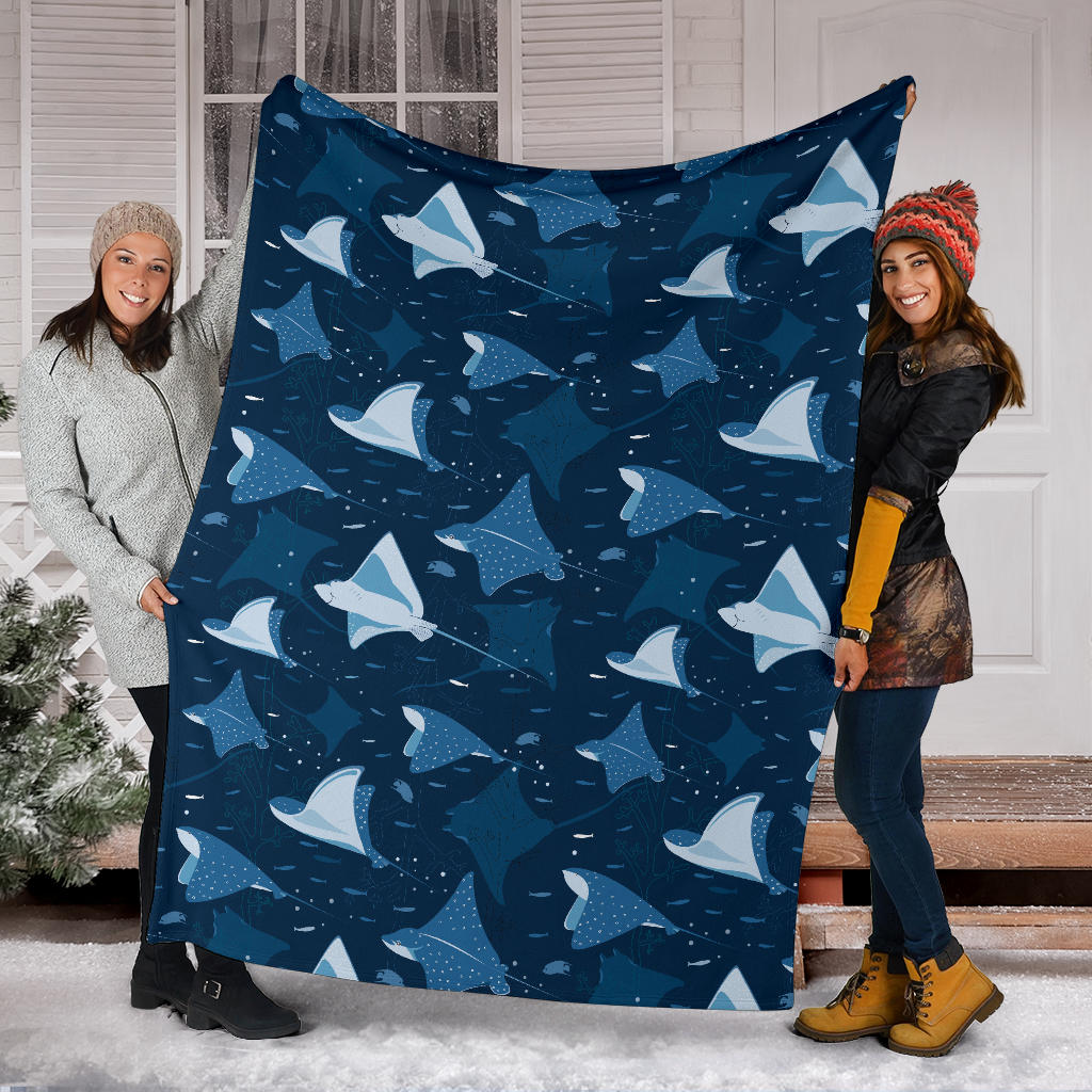 Manta Ray Pattern Print Design 02 Premium Blanket
